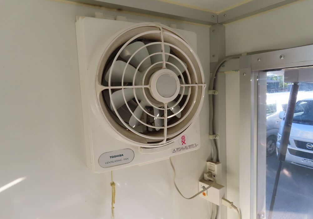 キッチンカー!!キャリイトラック/車検2年付/修復歴無し/シンク2口/作業